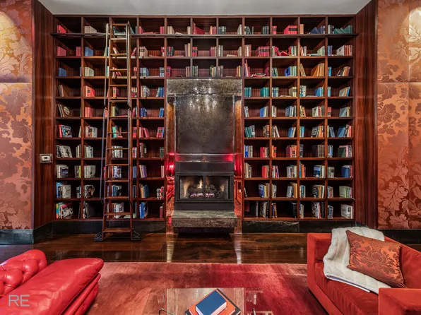 88 Greenwich Street image 15 of 19