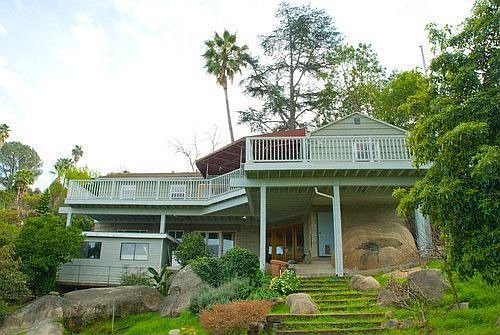 1st image of 9902 Sierra Vista Ave