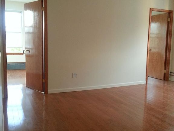 Livingroom Picture #2