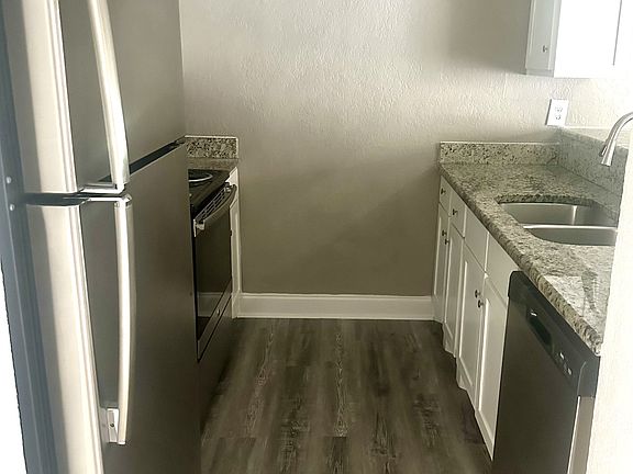 2nd image of 4413 Point Blvd #5208