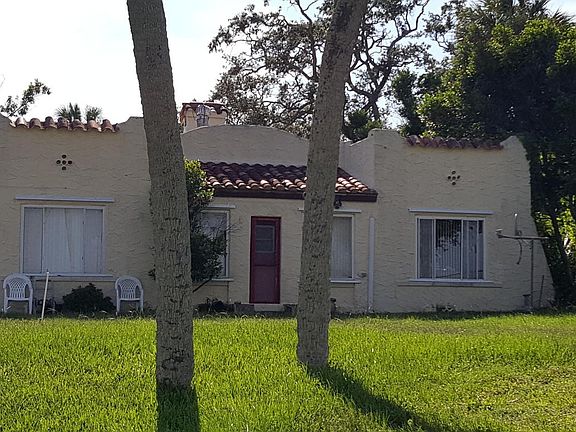 5th image of 1019 Indian River Ave
