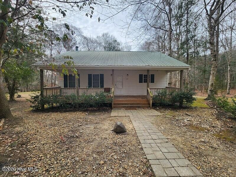 1st image of 275 Scott Farm Ln