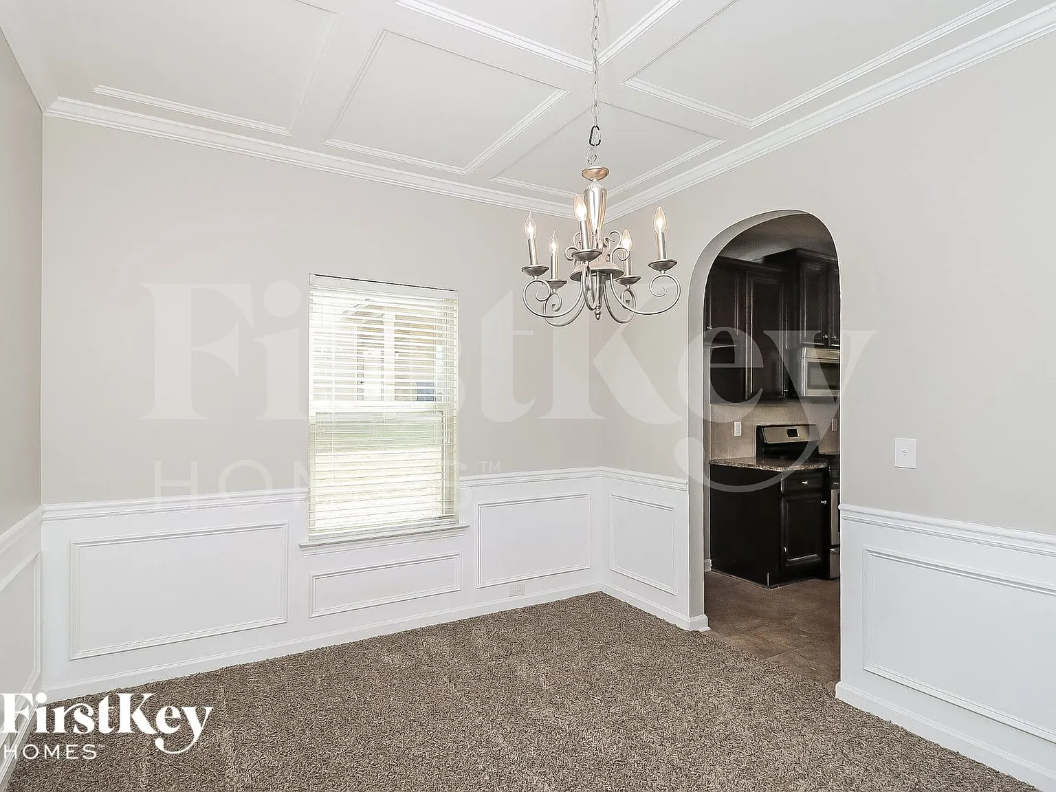 5 bed, 3.0 bath, 2536 sqft, $2,960 — Photo 4