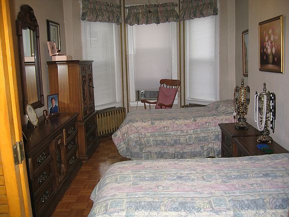 1st Fl. Master Bedroom