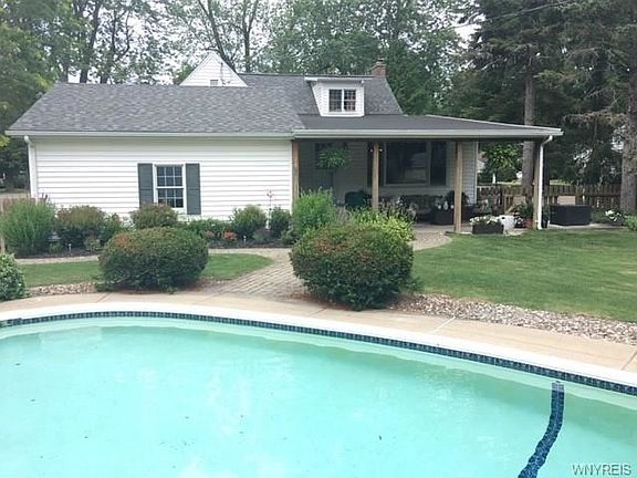 4th image of 8533 Howard Dr