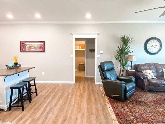 5th image of 2104 Rehoboth Dr