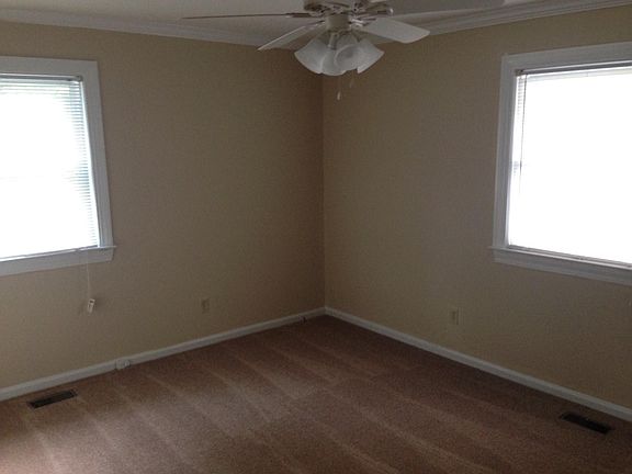 4th image of 406 E 2nd St #B