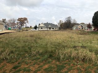 1775 Colony Ct, Hartford, WI 53027