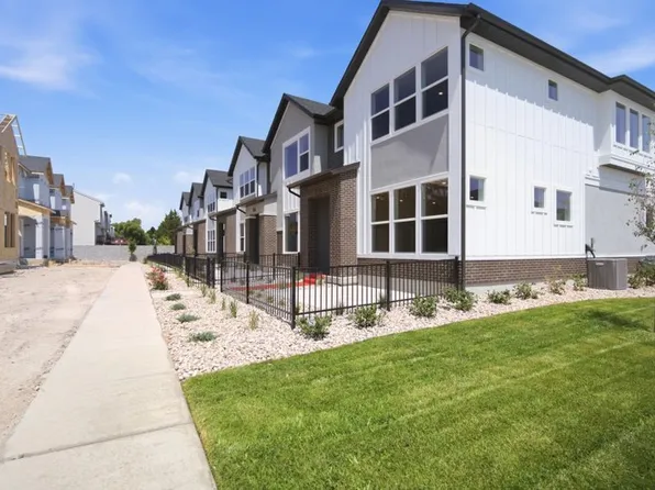 2868 S Kinsey Ct, West Valley City, UT 84128