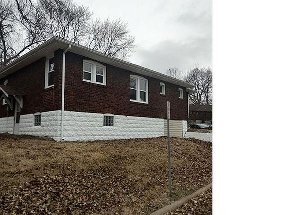 3rd image of 6900 Hunter Ave