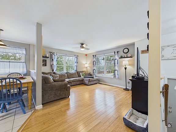 4th image of 28 Beechwood Drive
