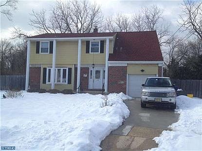 2nd image of 1110 Park Ct