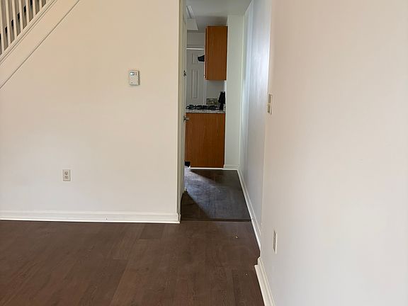 5th image of 27 Vine St #27