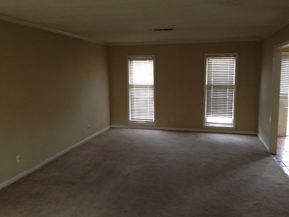 4th image of 5687 Baird Dr