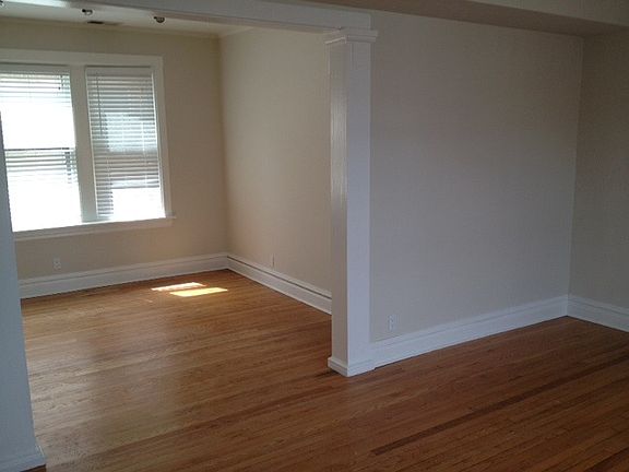 5th image of 3338 N Lincoln Ave