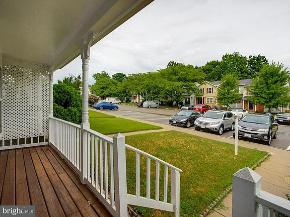 2nd image of 15114 Catalpa Ct
