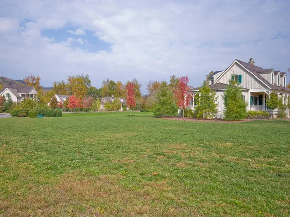 635 Old Stage Rd, White Sulphur Springs, WV 24986