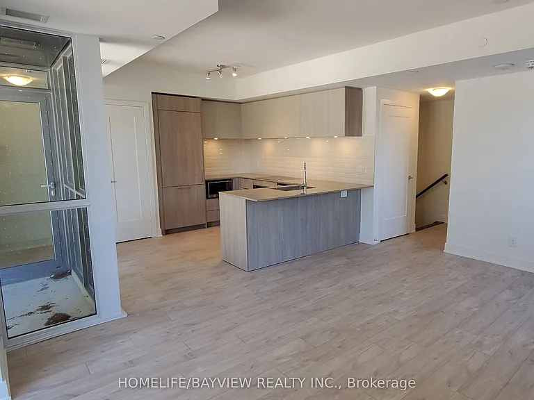 70 Annie Craig Dr #Townhouse 101 — Photo 4