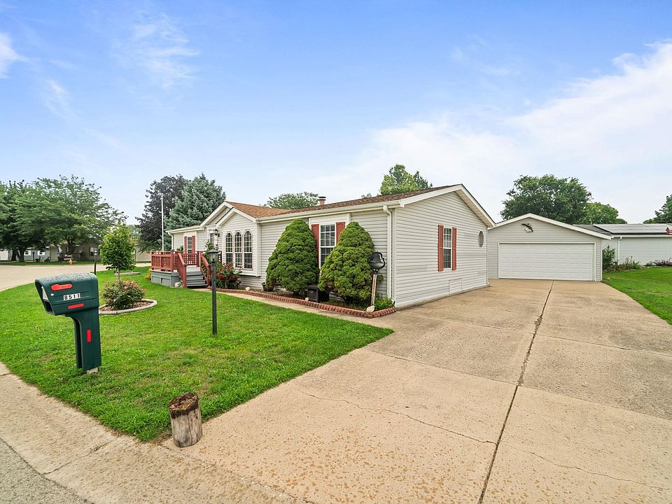 1st image of 8511 Fig Tree Ln