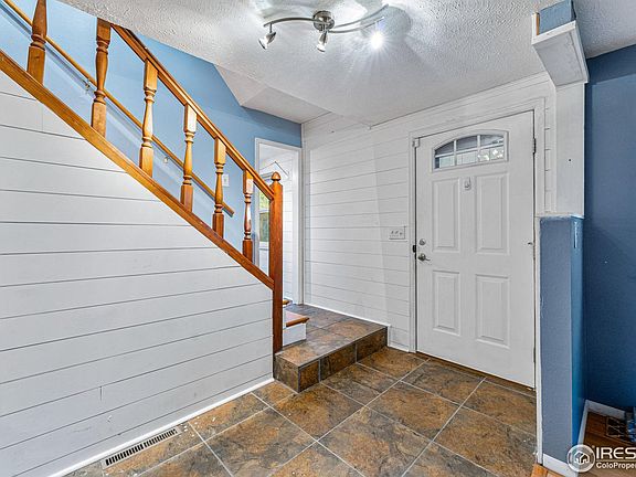 4th image of 935 Yew Ct