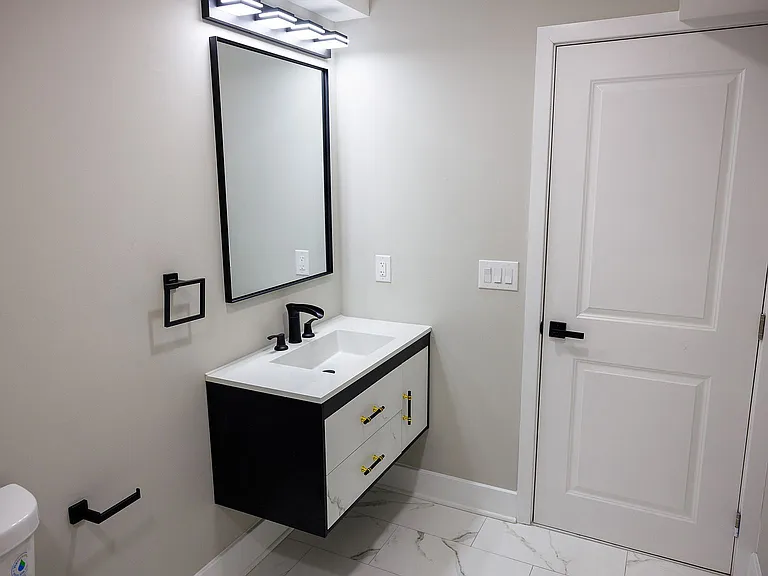 1201 Lindley Ave #2 — Photo 10