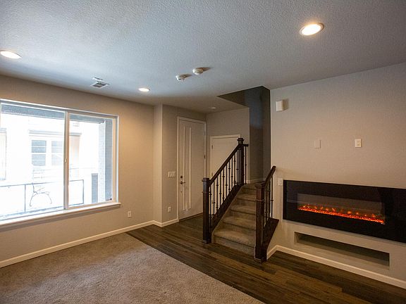 Electric fireplace with remote control