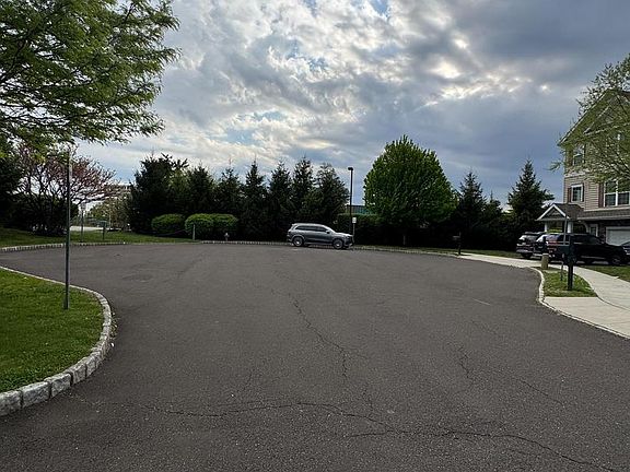 3rd image of 20 Richard Rd