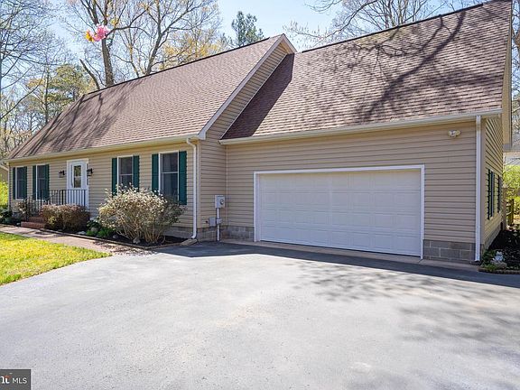 4th image of 11 Roberts Rd