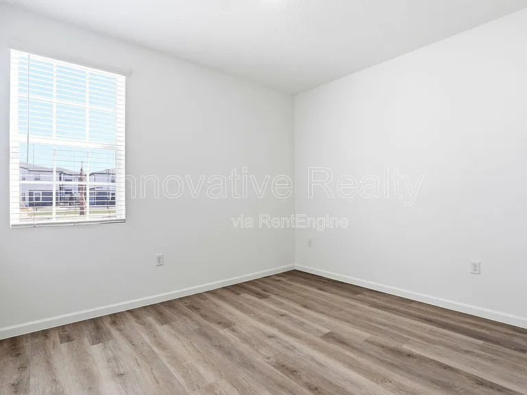 Venture Apartments — Photo 159