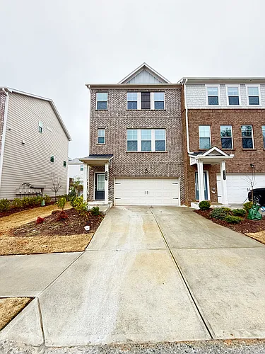 3756 Davis Cir Photo 1