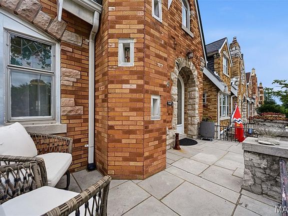 2nd image of 5239 Oleatha Ave