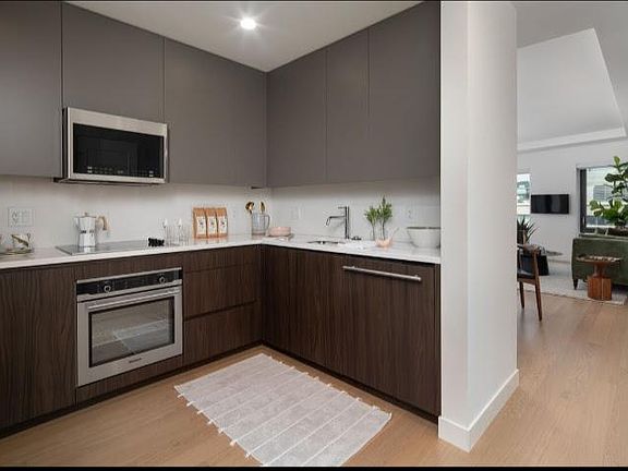 2nd image of 1606 Frankford Ave #1A