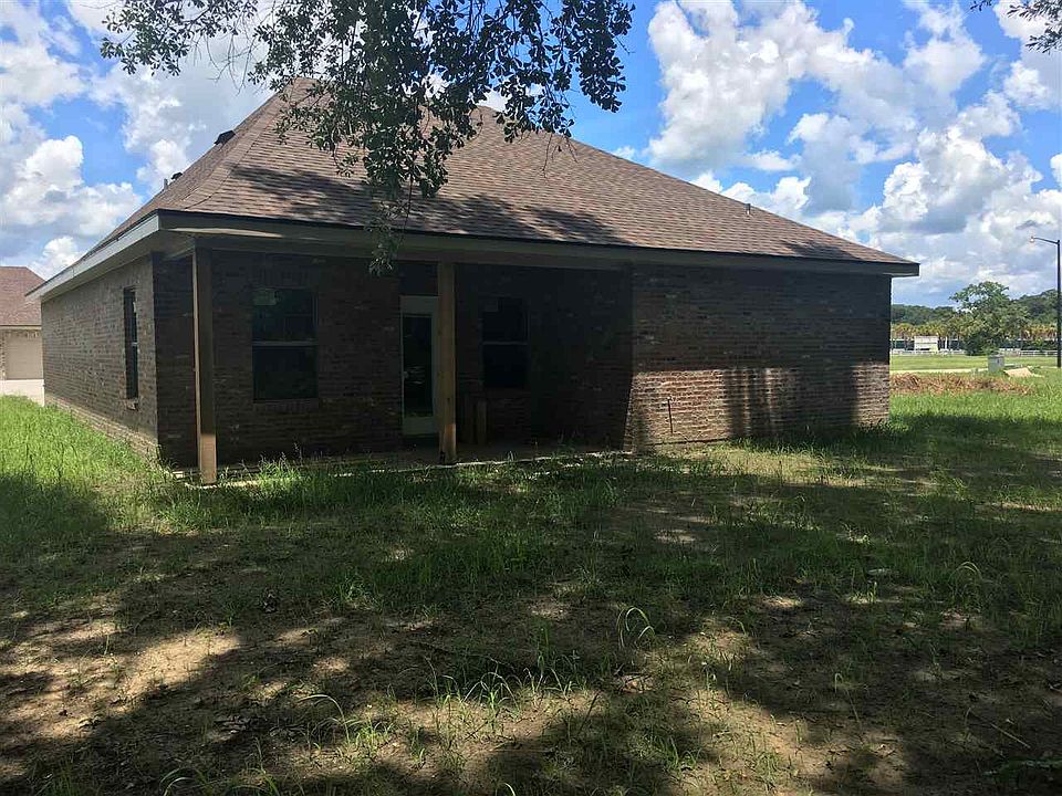 2nd image of 135 Juliana Way