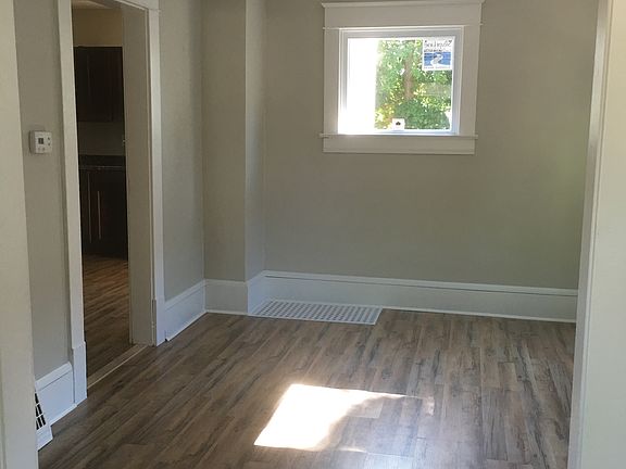 5th image of 2392 6th St