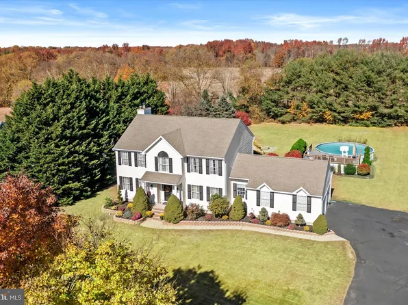 333 Fieldcrest Dr, New Egypt, NJ 08533