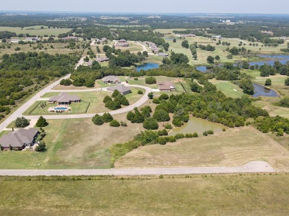 1206 E Country Club Dr