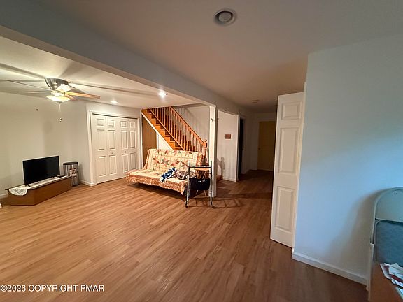 5th image of 2118 Cardinal Dr