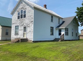 708 Lake Ave, Florence, WI 54121