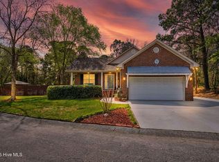 125 Lighthouse Dr, Carolina Beach, NC 28428
