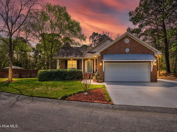 125 Lighthouse Drive, Carolina Beach, NC 28428