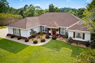 4036 Lakeview Dr-Crestview-1