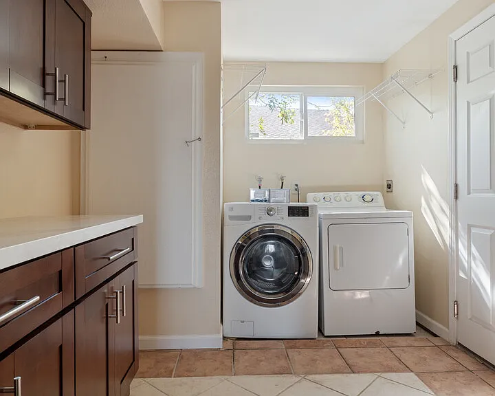 Voyager Ct — Photo 16