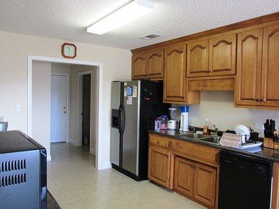 4th image of 4220 Buckhead Dr