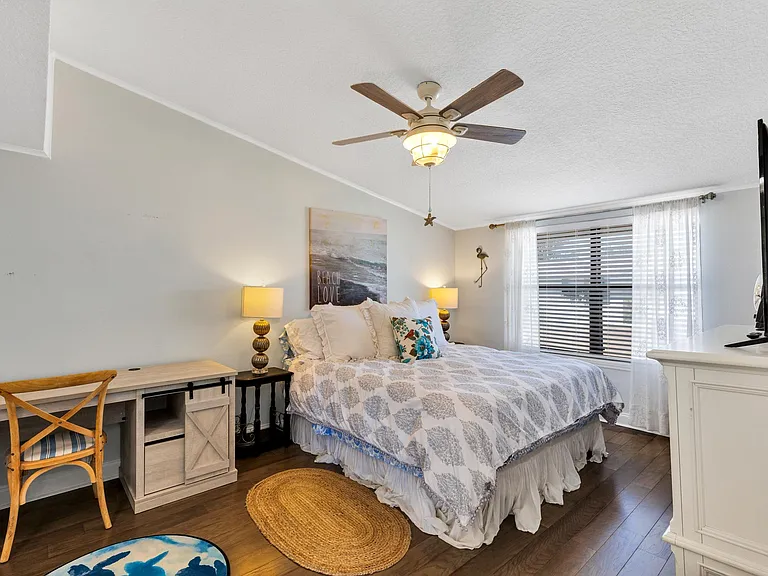 91 Heather Point Ct #91 — Photo 3