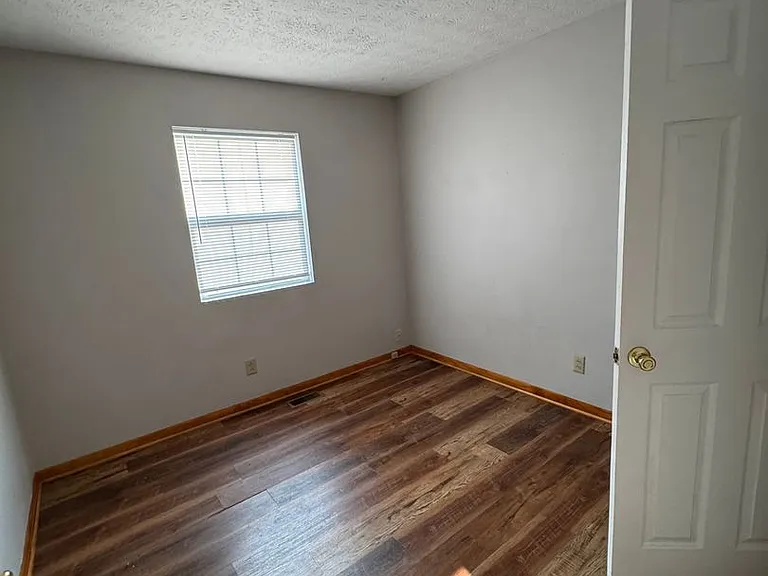1616 Edgecombe Ave — Photo 9