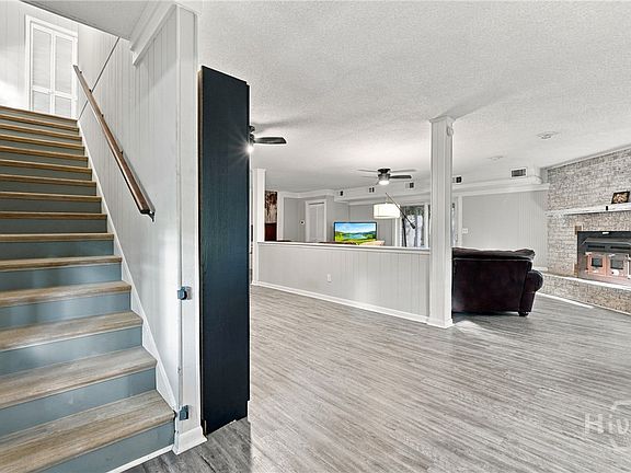 5th image of 1477 Lake Drive
