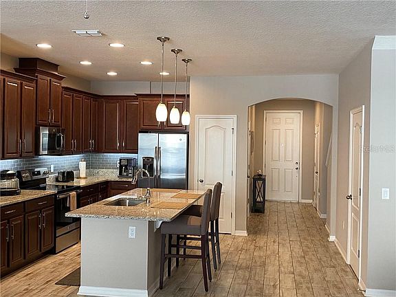 4th image of 2541 Egret Shores Dr