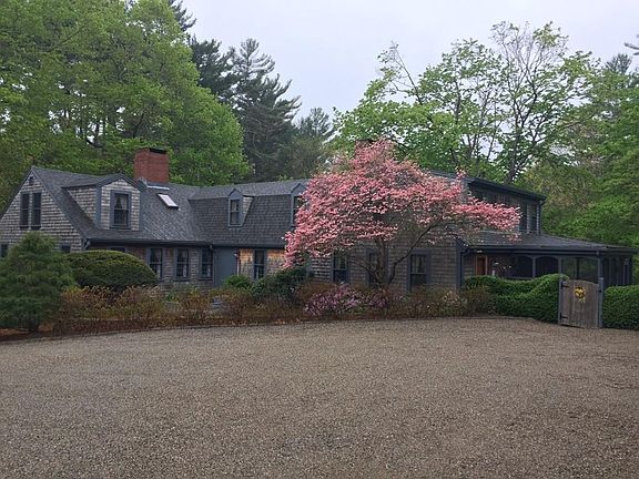 2nd image of 285 Elm St #101