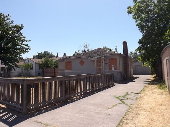4th image of 3635 Ivy St