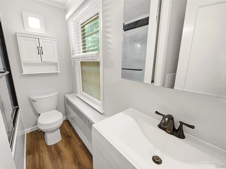 40 Scudder Ave — Photo 10